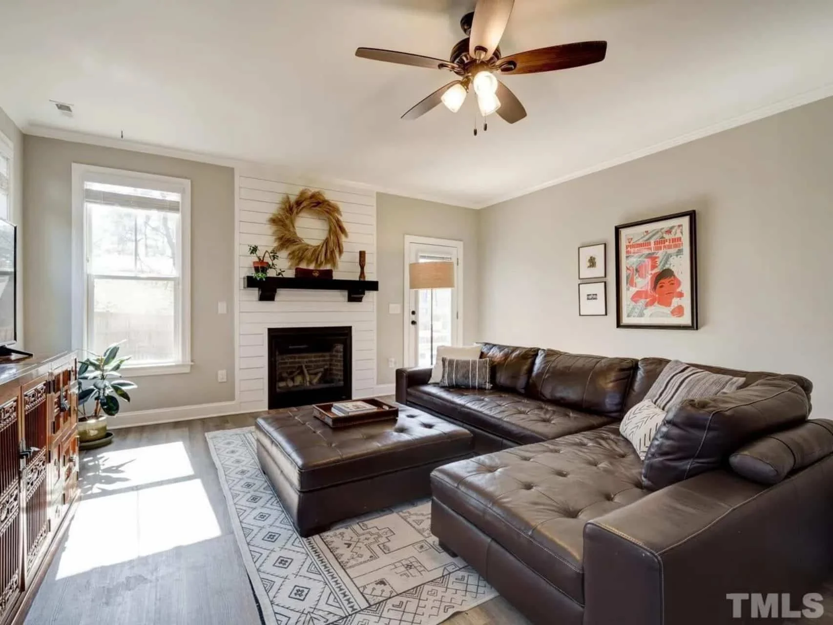 Beautiful Craftsman house Plan with Spacious Floor Design