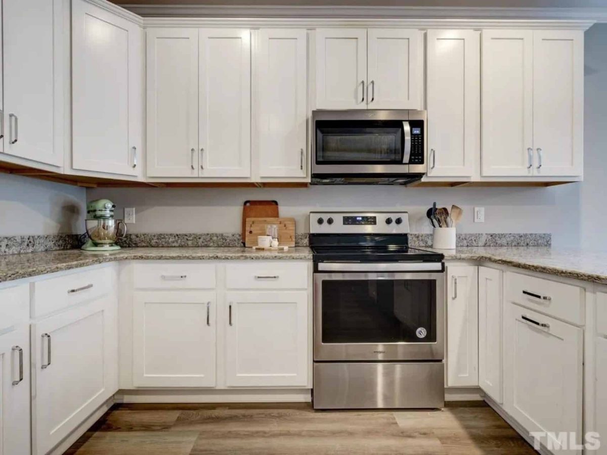 Beautiful Craftsman house Plan with Spacious Floor Design