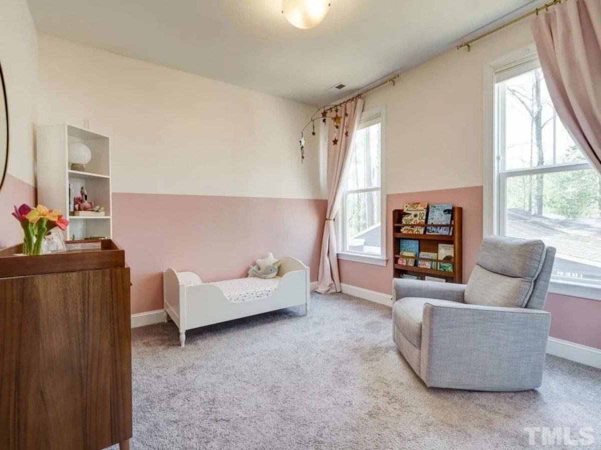 Beautiful Craftsman house Plan with Spacious Floor Design