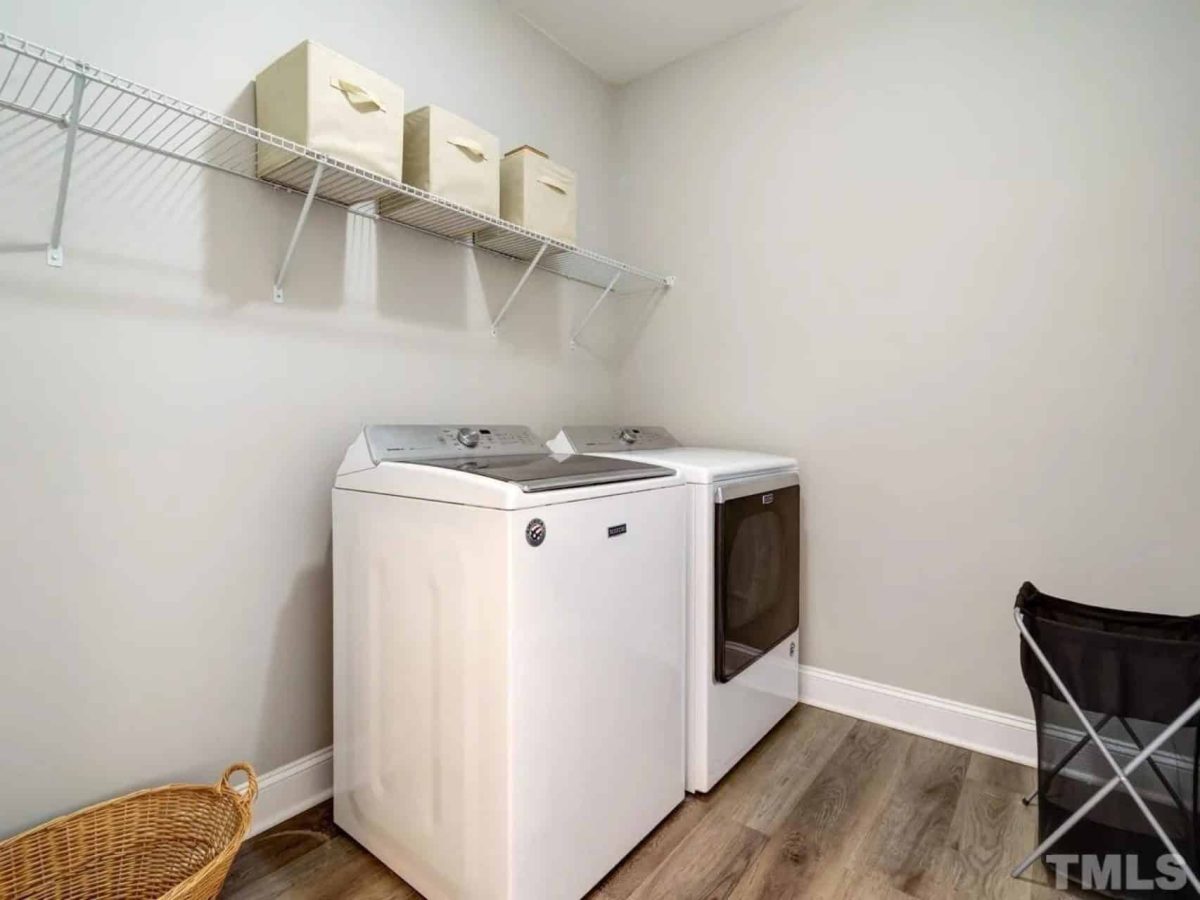 Beautiful Craftsman house Plan with Spacious Floor Design