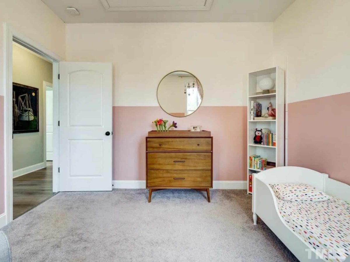 Beautiful Craftsman house Plan with Spacious Floor Design