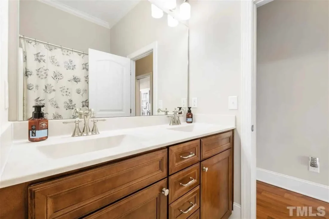 Spacious 3-Bedroom house Plan with Blueprint and CAD Designs