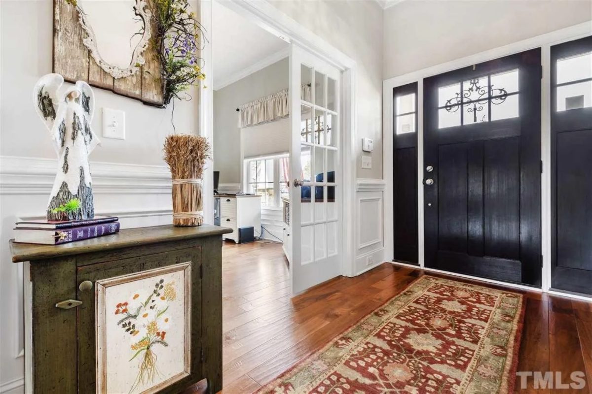 Spacious 3-Bedroom house Plan with Blueprint and CAD Designs