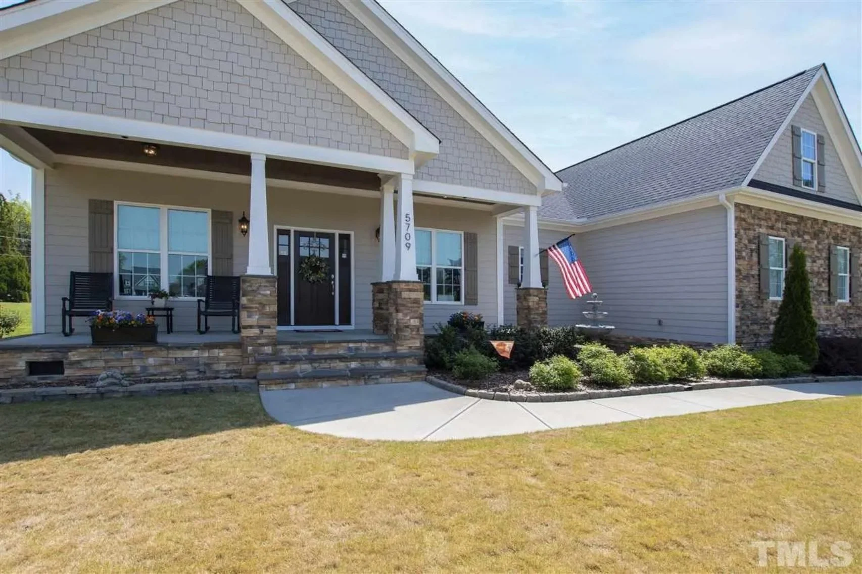 Spacious 3-Bedroom house Plan with Blueprint and CAD Designs