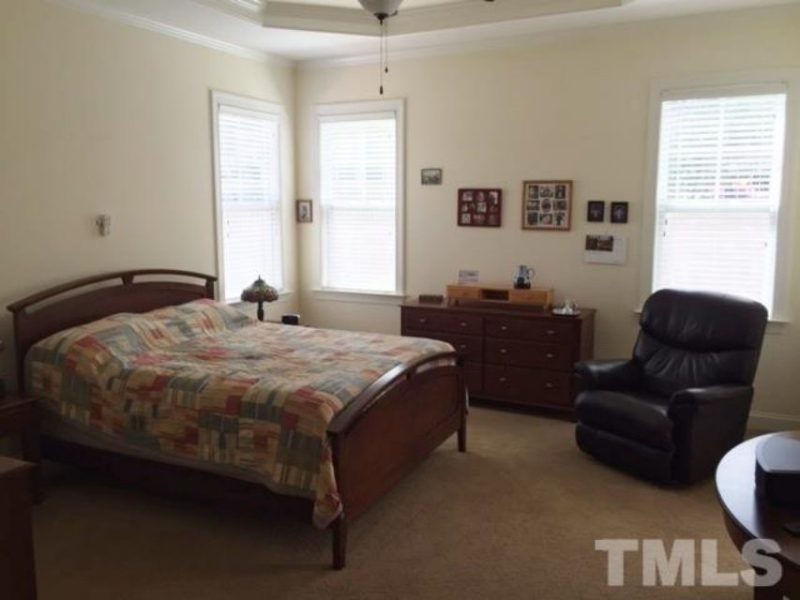 Spacious 3-Bedroom Designs with CAD Blueprints