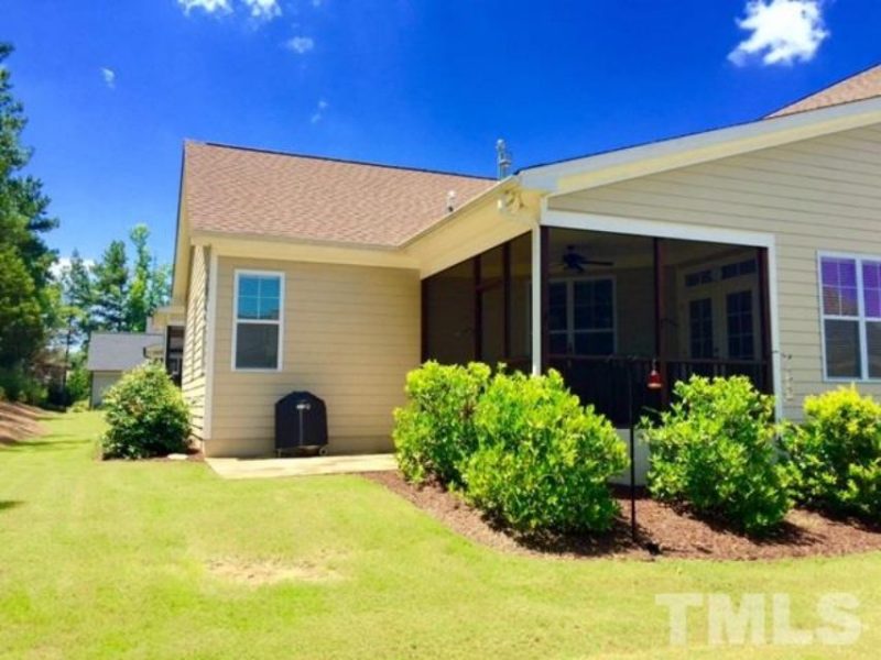 Spacious 3-Bedroom Designs with CAD Blueprints