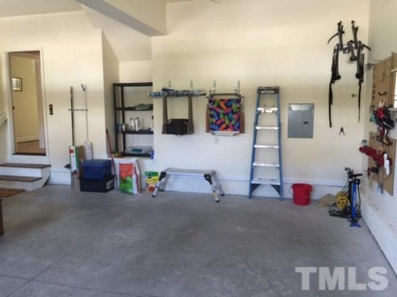 Spacious 3-Bedroom Designs with CAD Blueprints