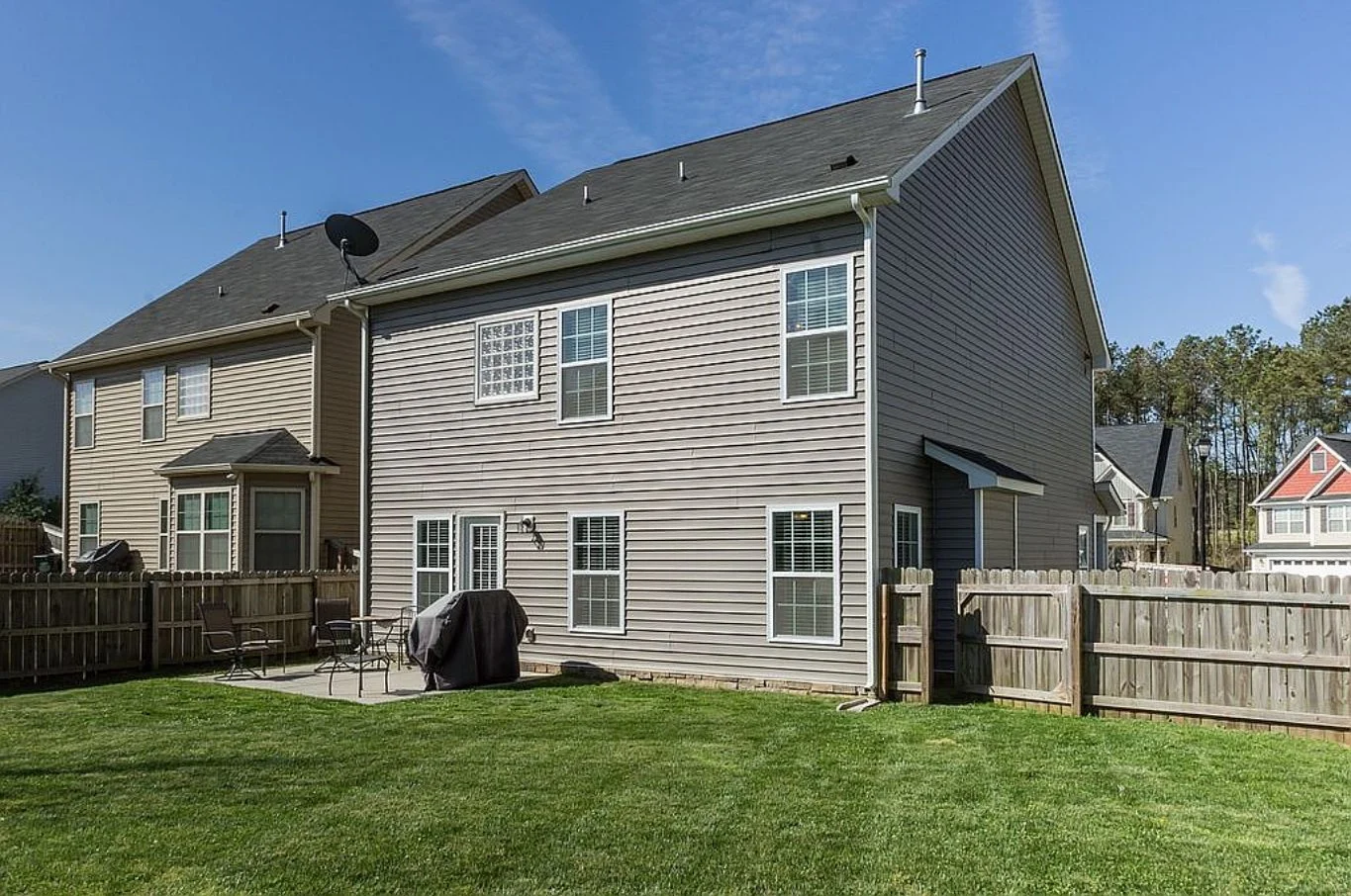 Spacious 4-Bedroom house Plan - 2 Stories, CAD Blueprint Design