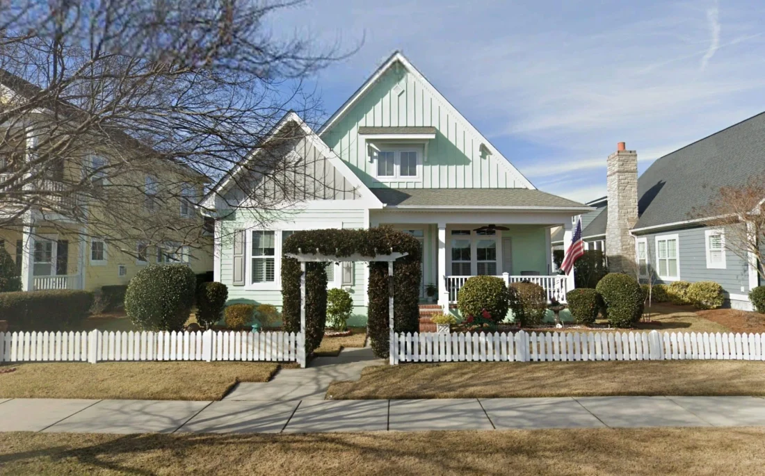 Charming 3-Bed Cottage house Plan & Blueprint Designs