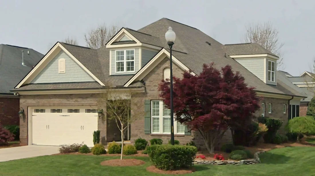 Spacious house Design with 4 Beds, Open Floor, & CAD Blueprint