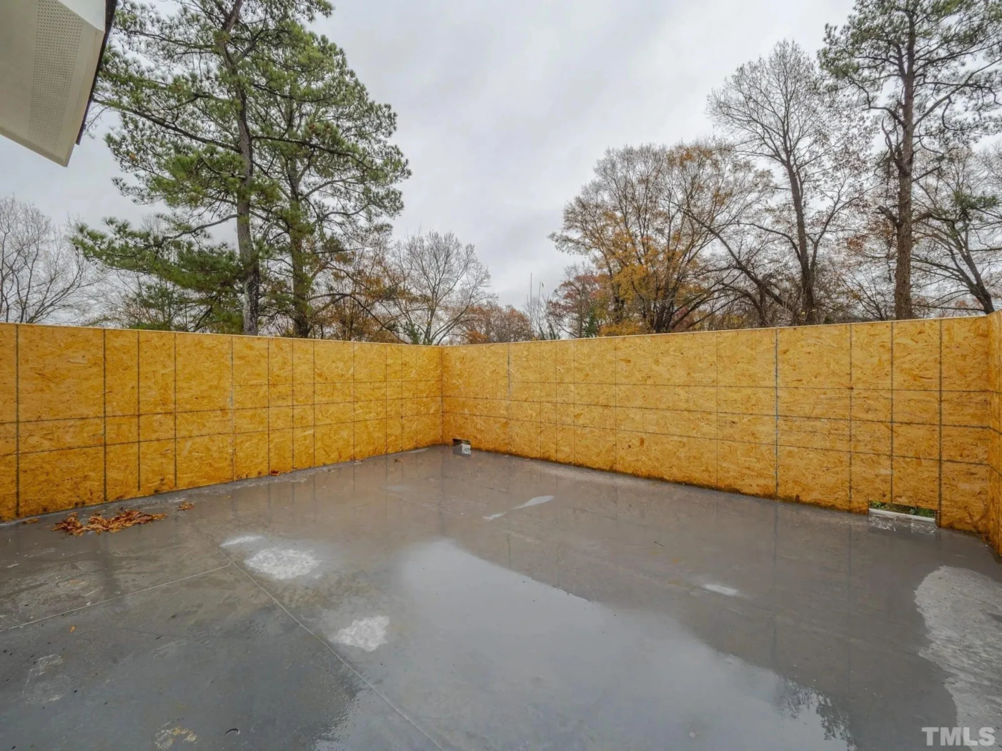 Modern Craftsman house Plan with 3 Floors and Rooftop Terrace