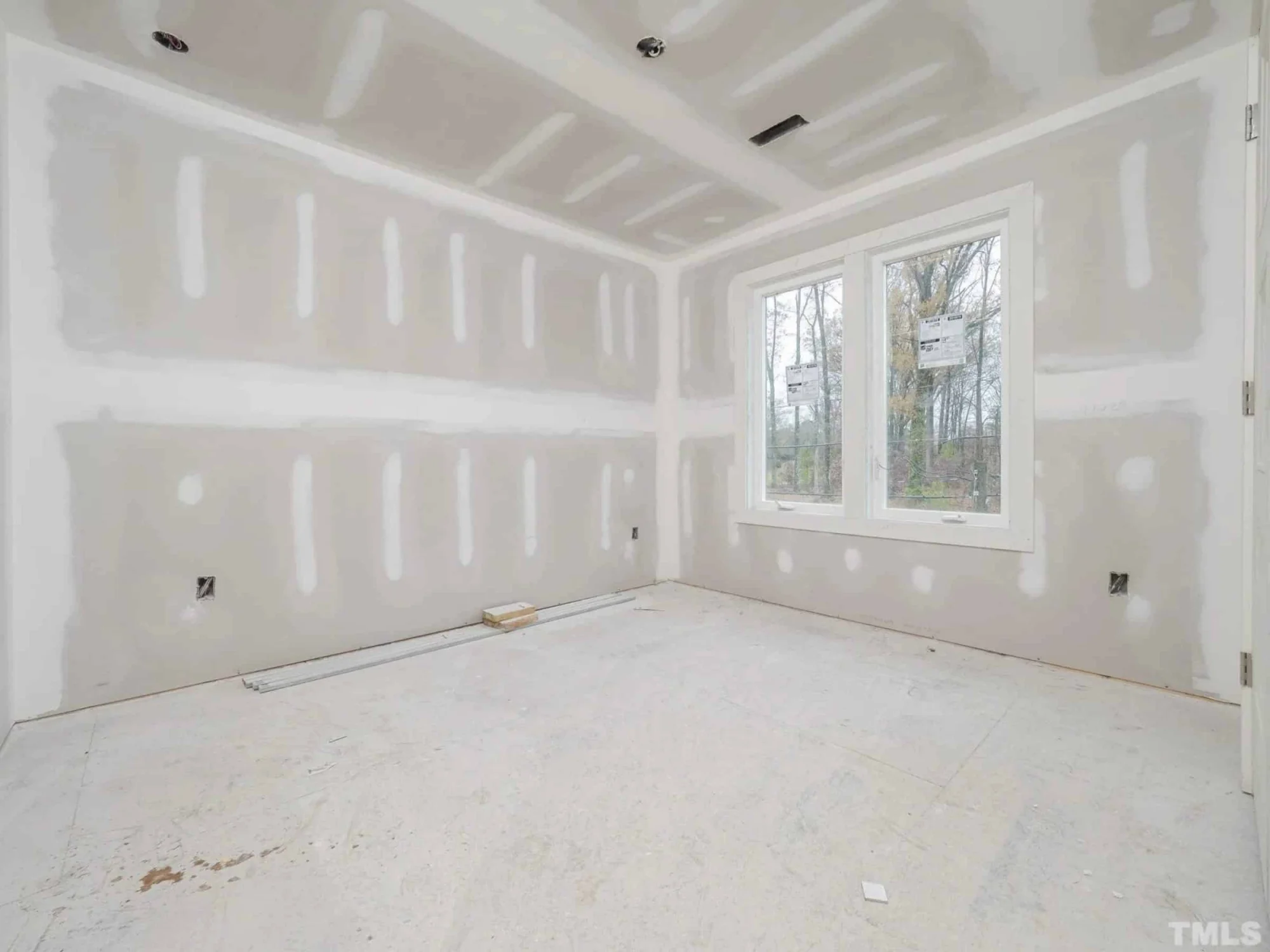 Modern Craftsman house Plan with 3 Floors and Rooftop Terrace