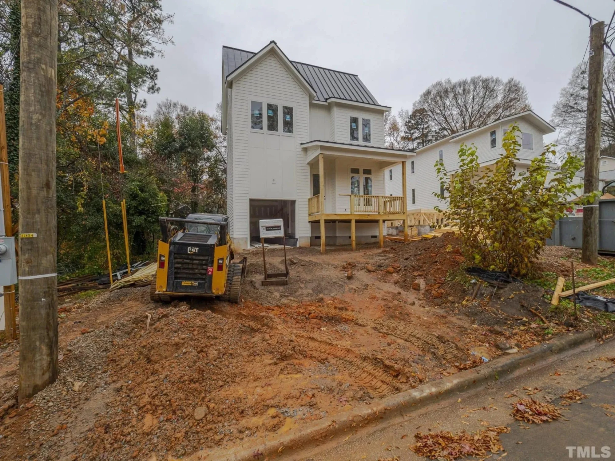 Modern Craftsman house Plan with 3 Floors and Rooftop Terrace