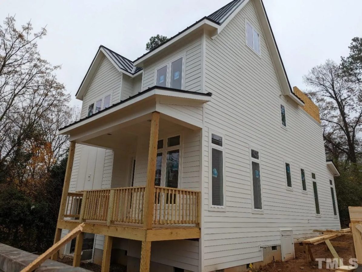 Modern Craftsman house Plan with 3 Floors and Rooftop Terrace