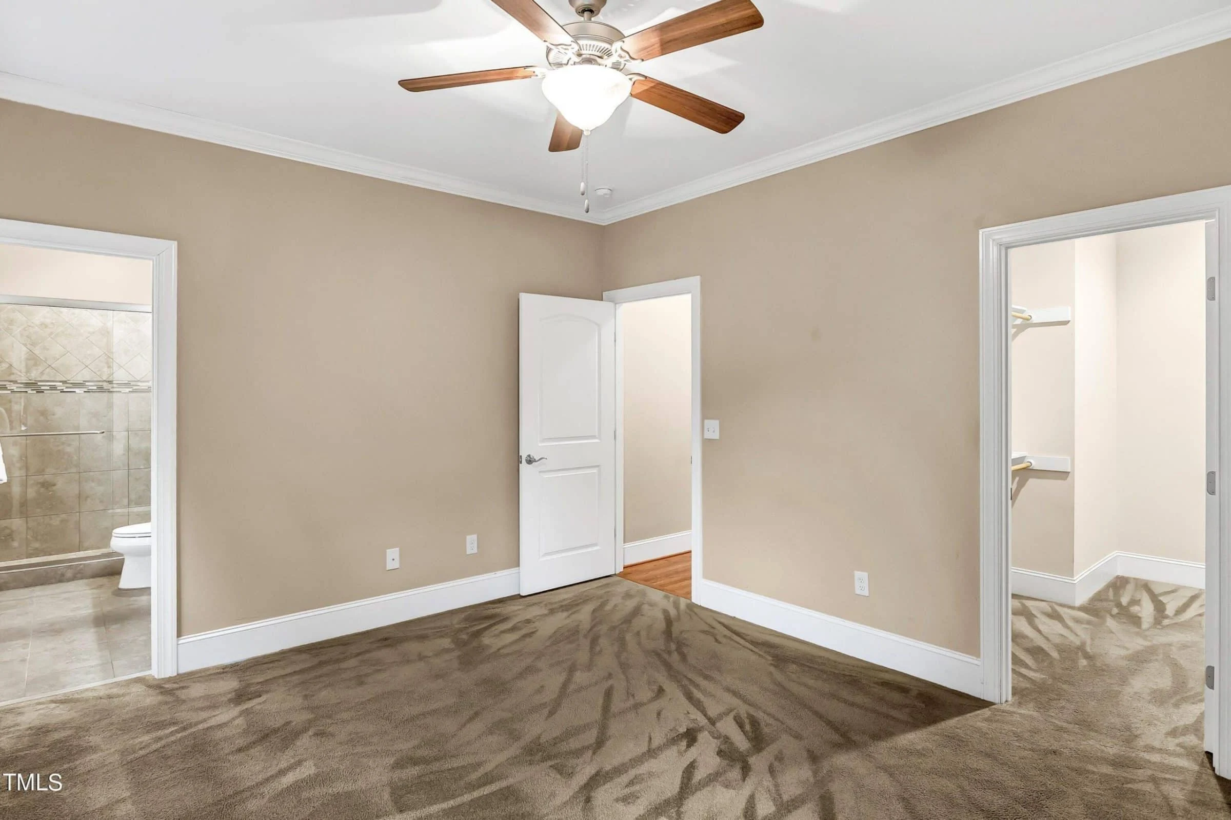 Modern 2-Bedroom Townhome Blueprint with Open Plan Design