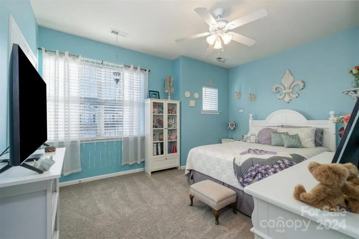 Stylish 2-Bedroom Townhome Floor Plan with CAD Blueprint Design