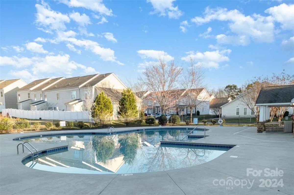 Stylish 2-Bedroom Townhome Floor Plan with CAD Blueprint Design