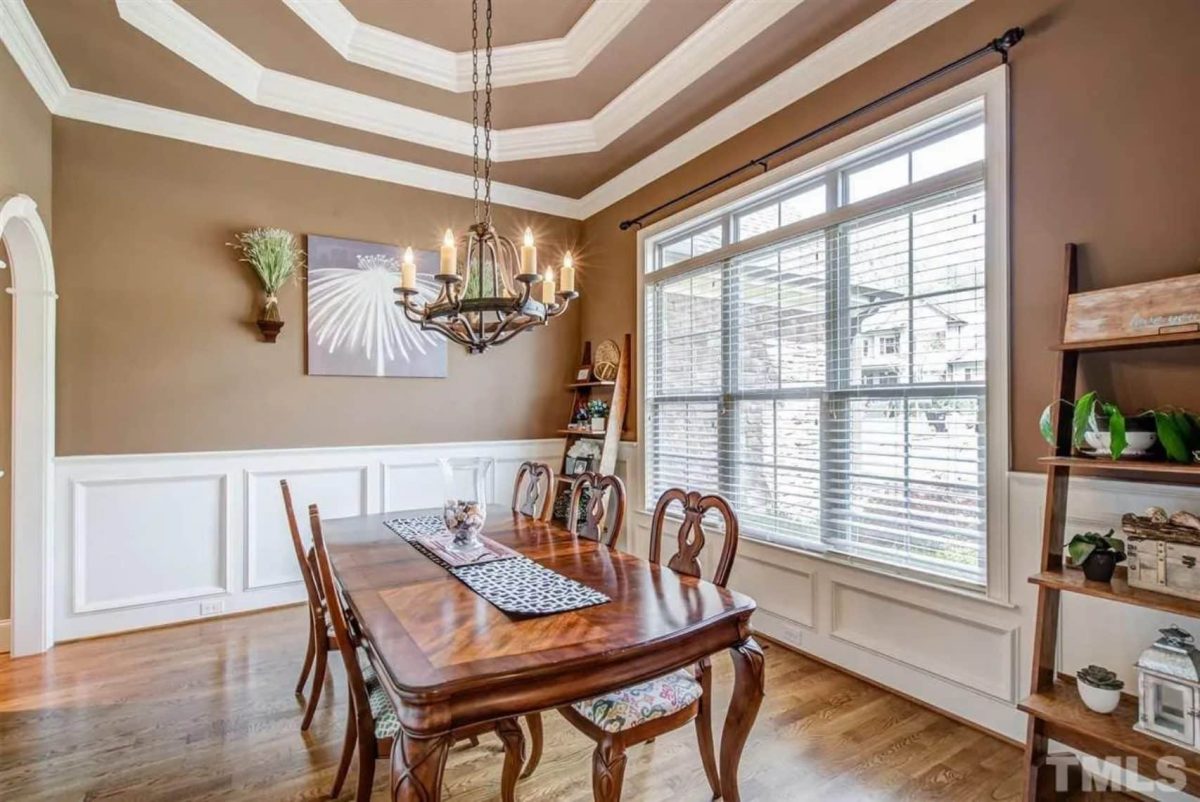 Craftsman house Plan with 2-Story Design and Spacious Blueprint