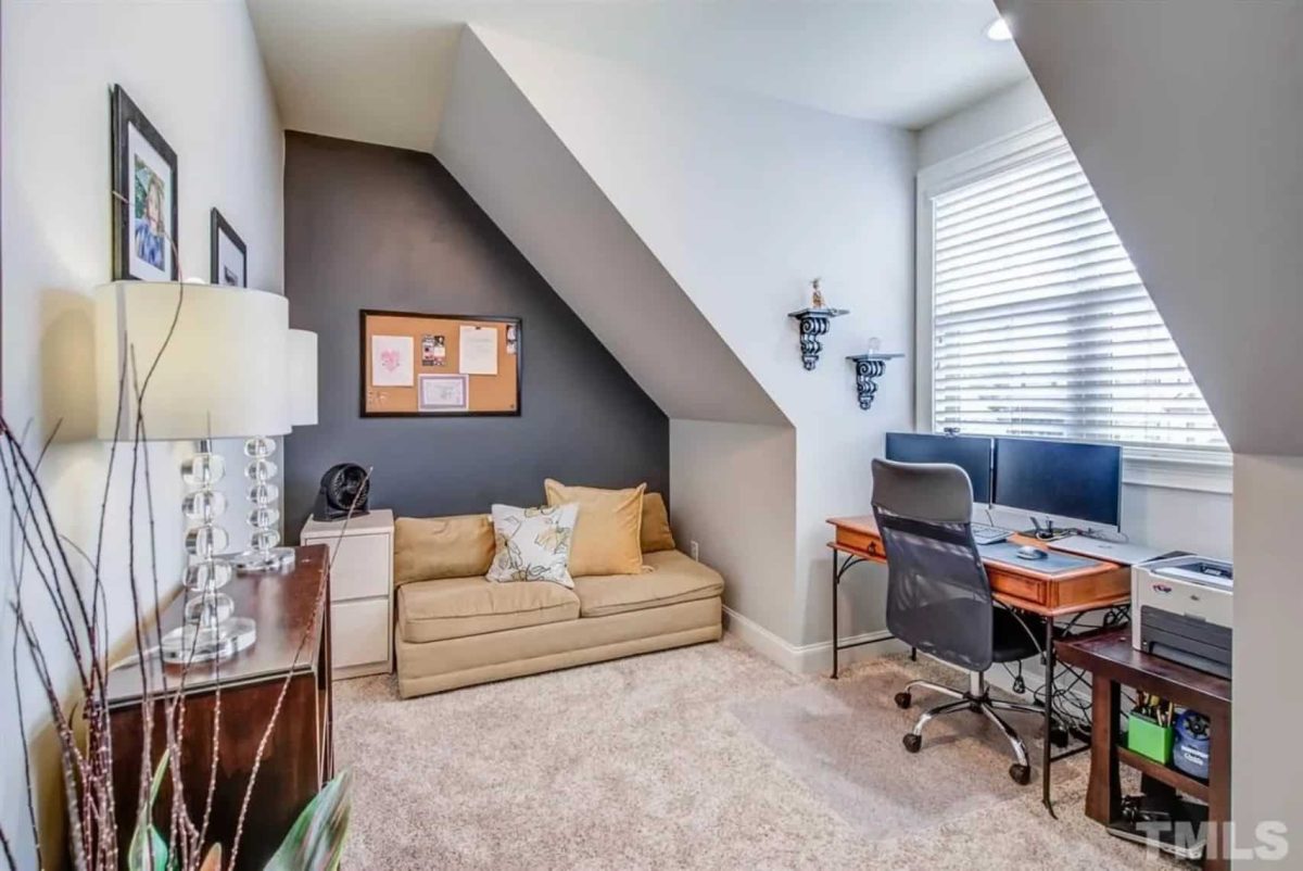 Craftsman house Plan with 2-Story Design and Spacious Blueprint