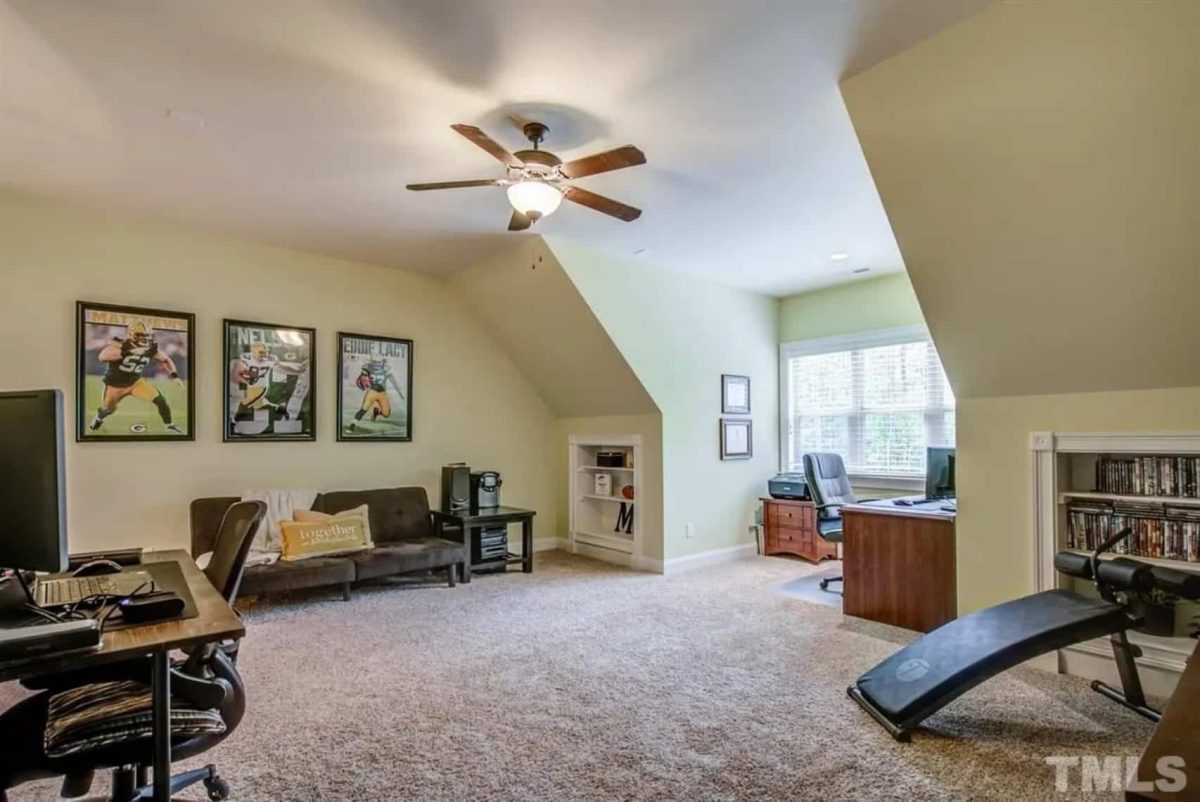 Craftsman house Plan with 2-Story Design and Spacious Blueprint