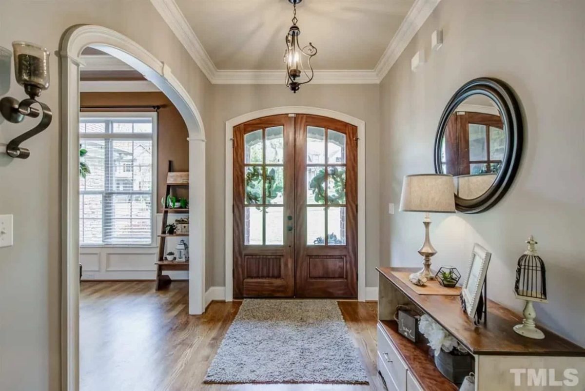 Craftsman house Plan with 2-Story Design and Spacious Blueprint