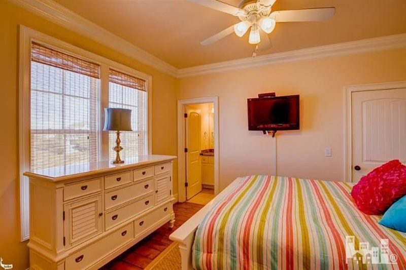 Coastal house Floor Plan with 7+ Bedrooms and CAD Designs