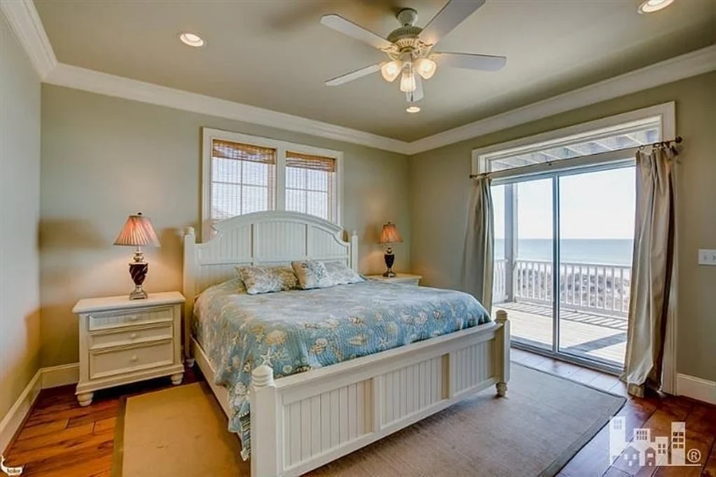 Coastal house Floor Plan with 7+ Bedrooms and CAD Designs