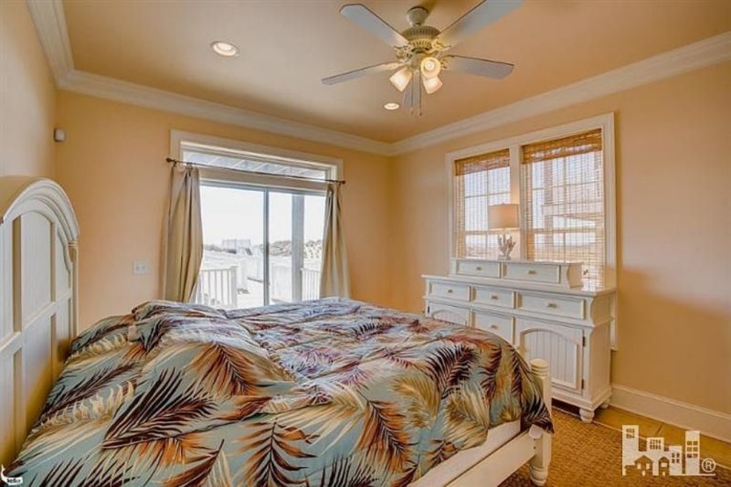 Coastal house Floor Plan with 7+ Bedrooms and CAD Designs