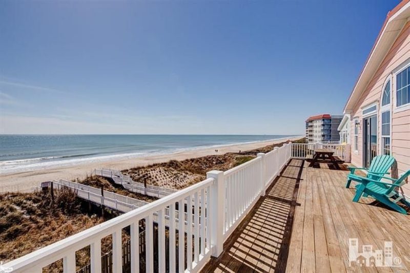 Coastal house Floor Plan with 7+ Bedrooms and CAD Designs