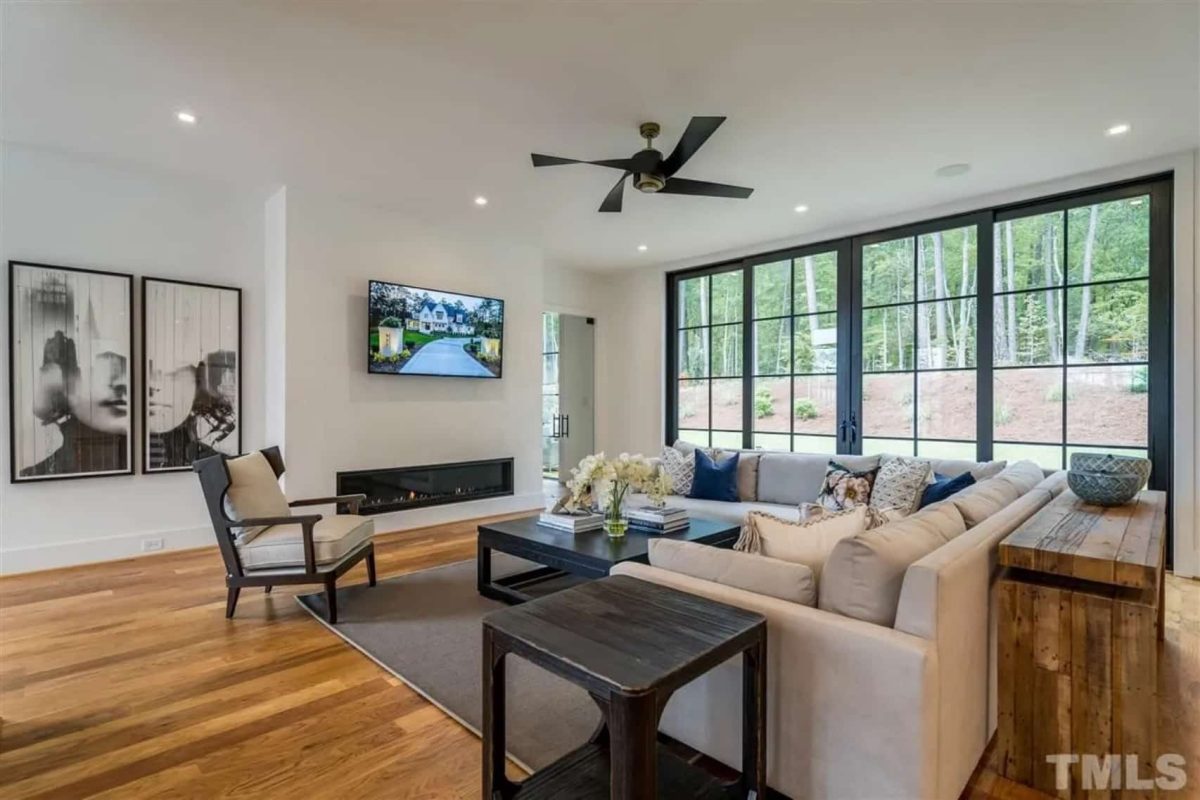 Luxury 3-Story Modern Floor Plan with 5 Bedrooms and CAD Designs