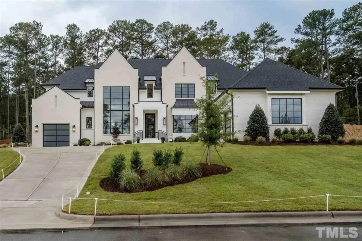 Luxury 3-Story Modern Floor Plan with 5 Bedrooms and CAD Designs