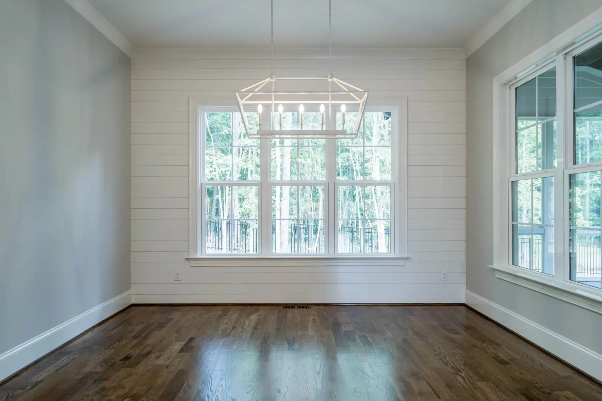 Modern house Floor Plan: CAD Designs with 4 Bedrooms