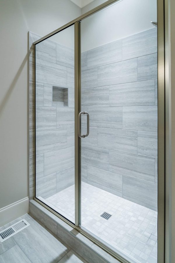 Modern house Floor Plan: CAD Designs with 4 Bedrooms