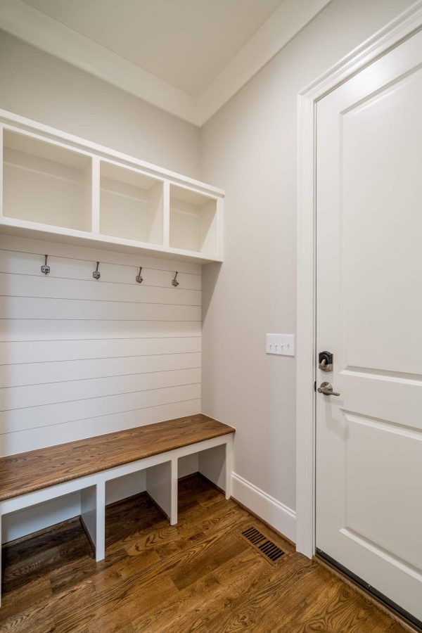 Modern house Floor Plan: CAD Designs with 4 Bedrooms