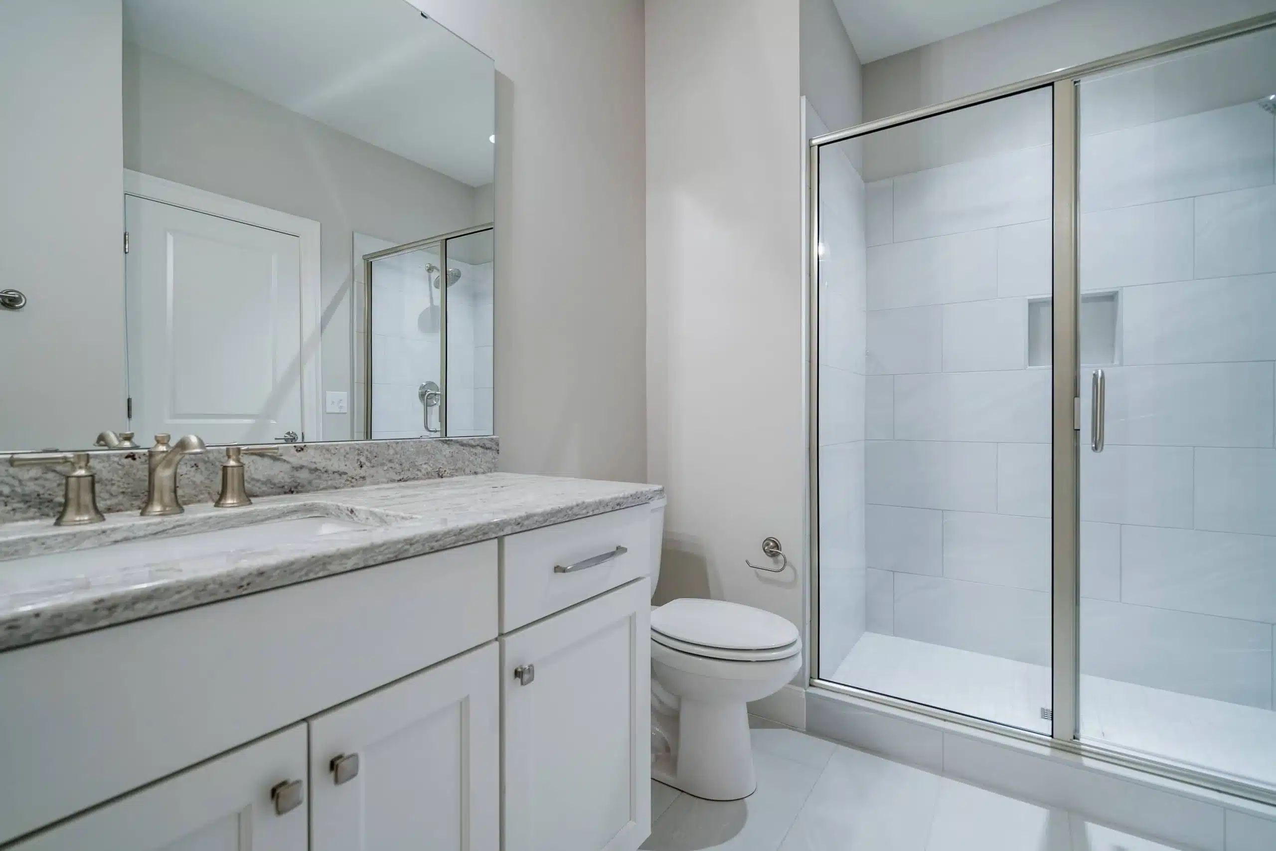 Modern house Floor Plan: CAD Designs with 4 Bedrooms