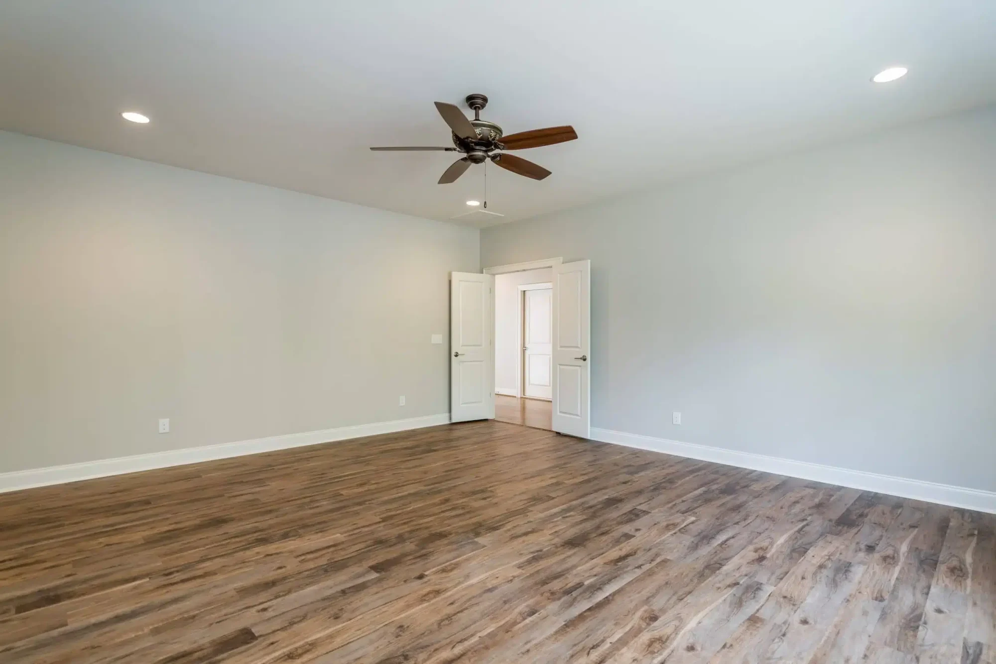 Modern house Floor Plan: CAD Designs with 4 Bedrooms