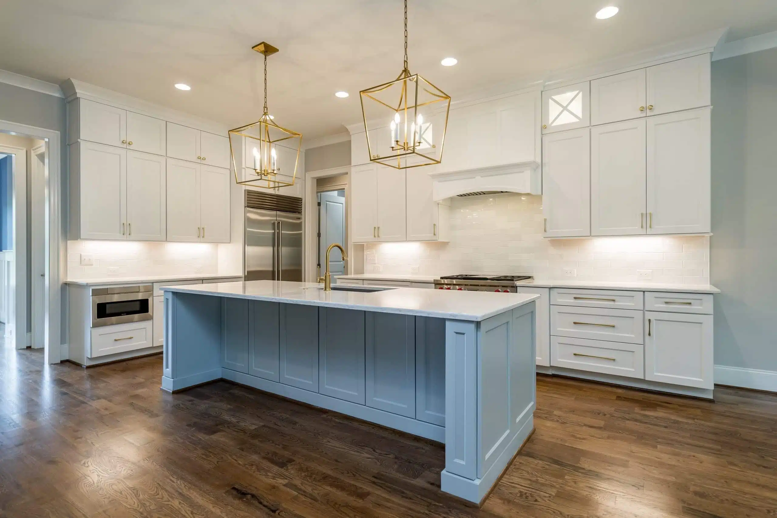 Modern house Floor Plan: CAD Designs with 4 Bedrooms