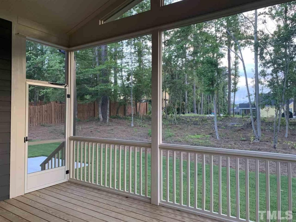 Stylish 2-Story house Plan with 4 Bedrooms and Open Floor Plan