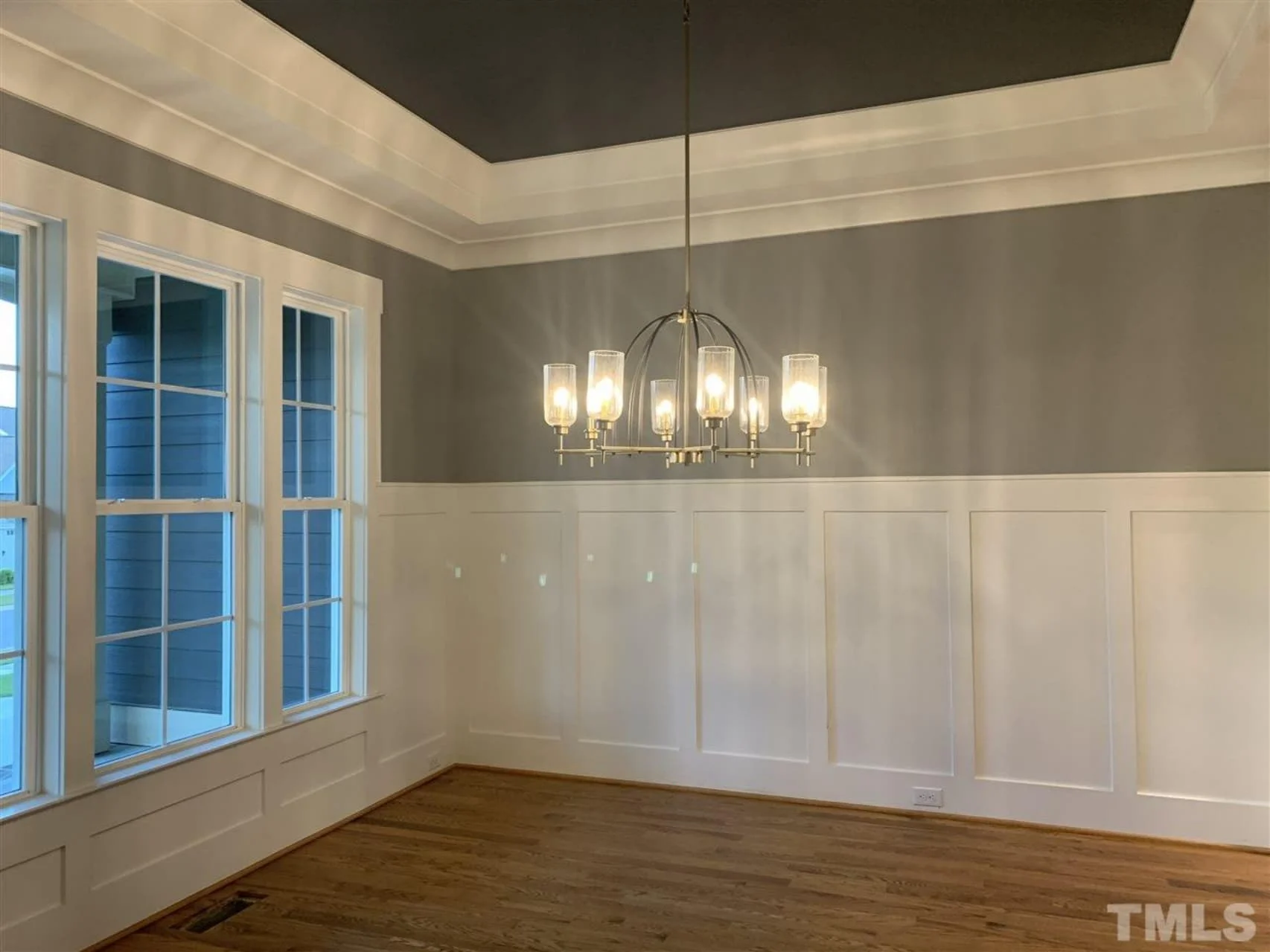 19-1447 HOUSE PLAN - 4-Bed, 3-Bath Transitional Craftsman House Plan – 3,146 Sq Ft with Bonus Room 9 Stylish 2-Story house Plan with 4 Bedrooms and Open Floor Plan