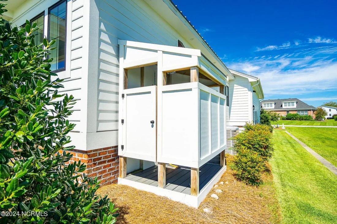 Coastal house Floor Plan - Modern Architecture Blueprint Designs