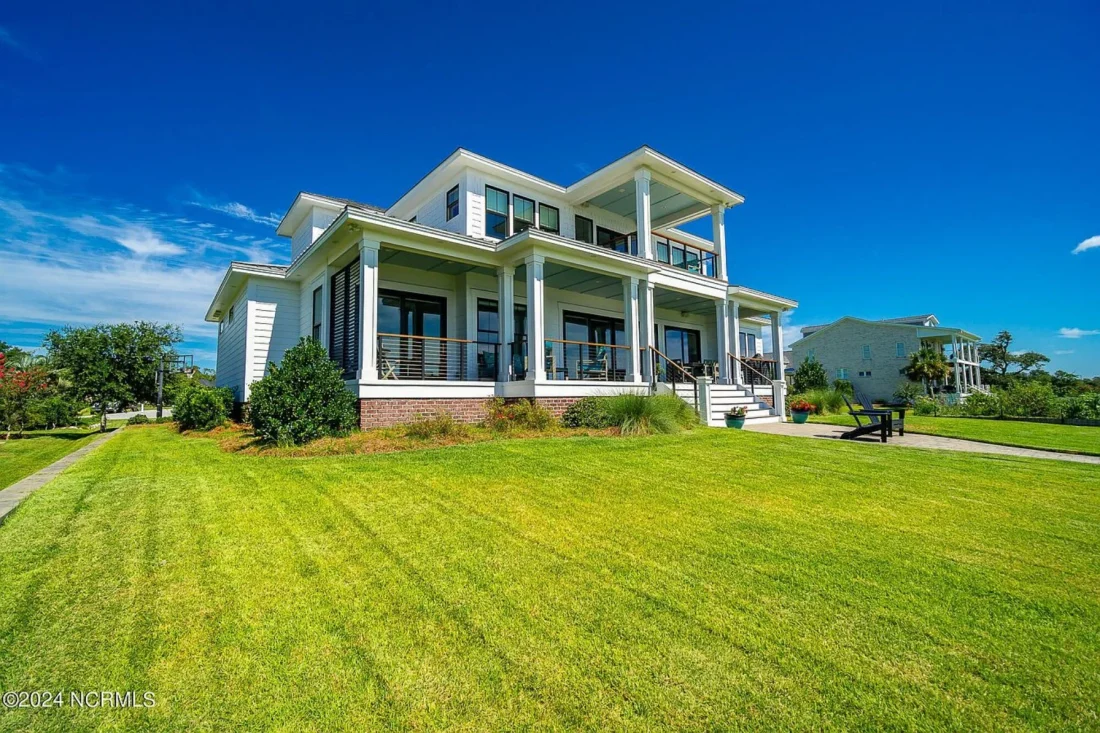 Coastal house Floor Plan - Modern Architecture Blueprint Designs