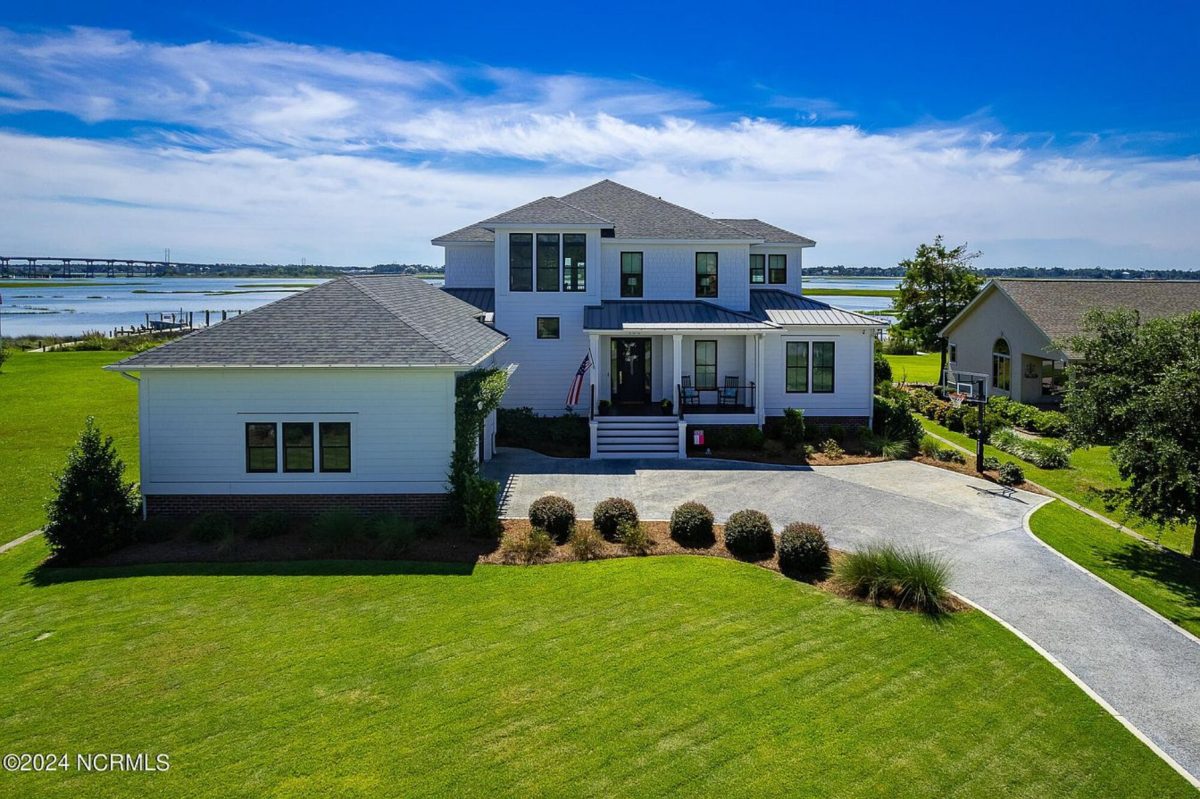 Coastal house Floor Plan - Modern Architecture Blueprint Designs