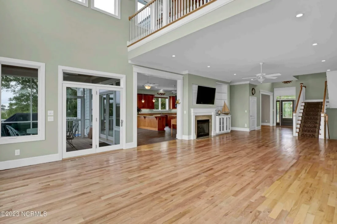 Craftsman house Plan with Modern Floor Plans and CAD Designs