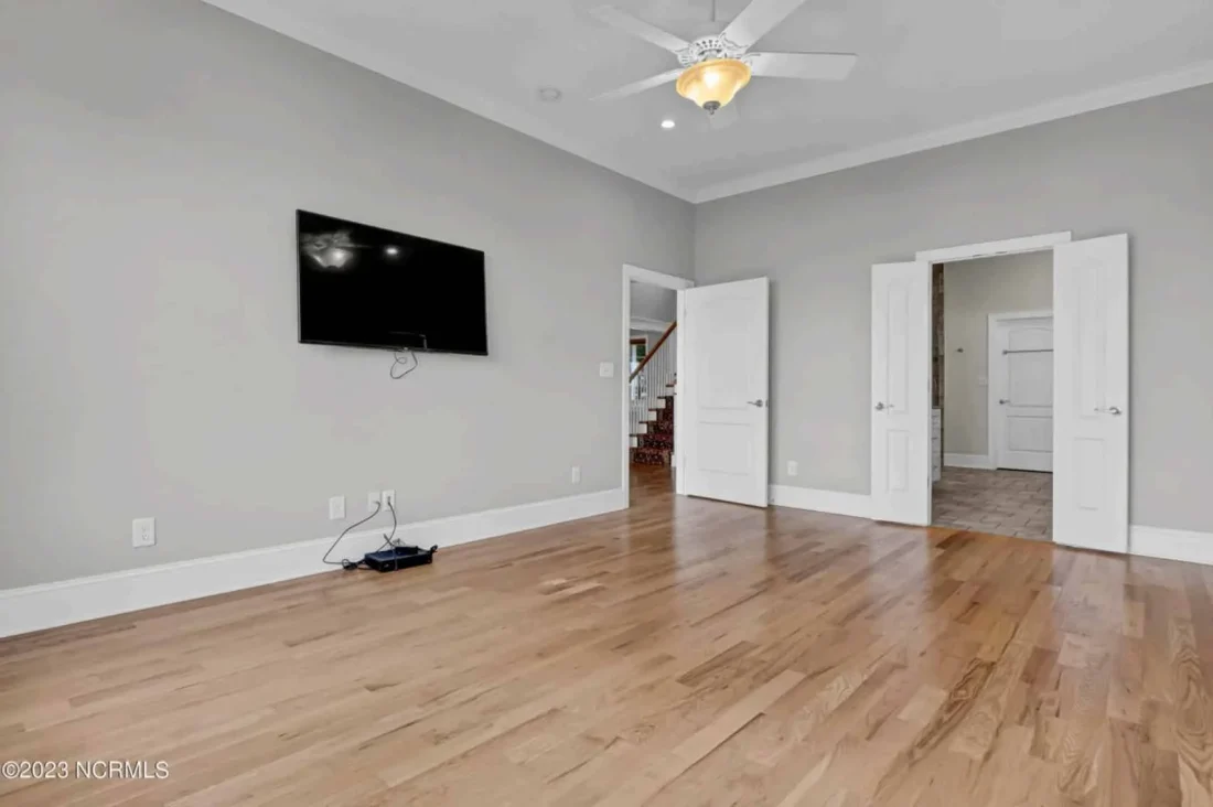 Craftsman house Plan with Modern Floor Plans and CAD Designs