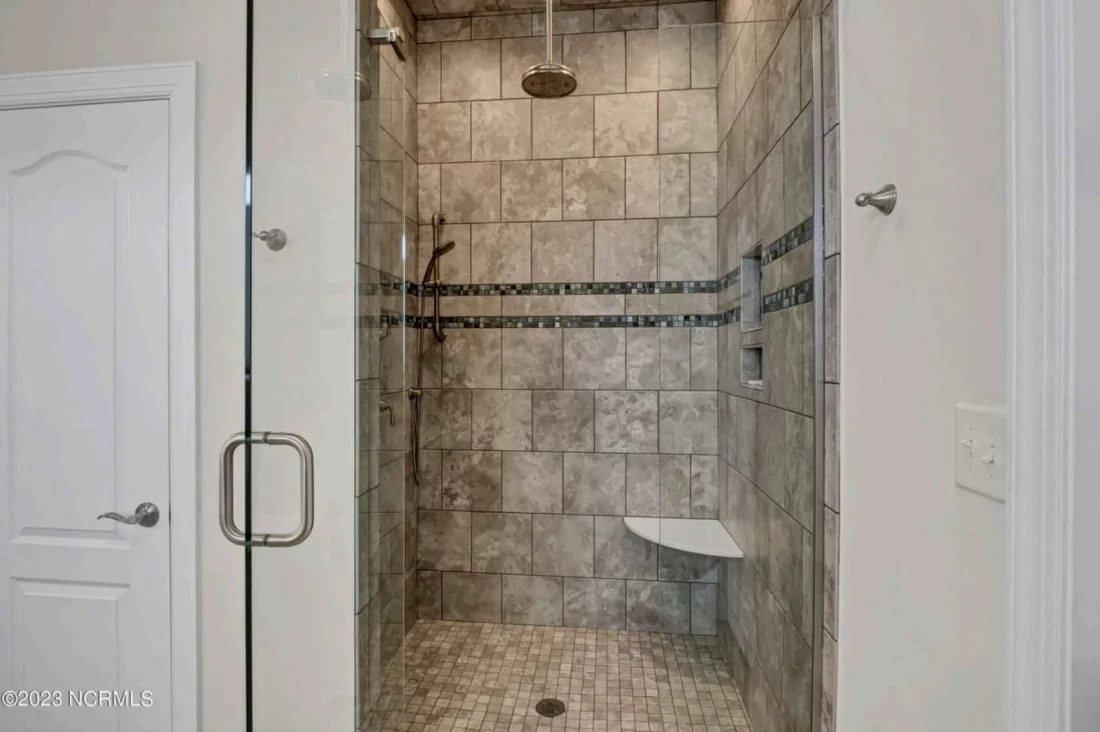 Craftsman house Plan with Modern Floor Plans and CAD Designs