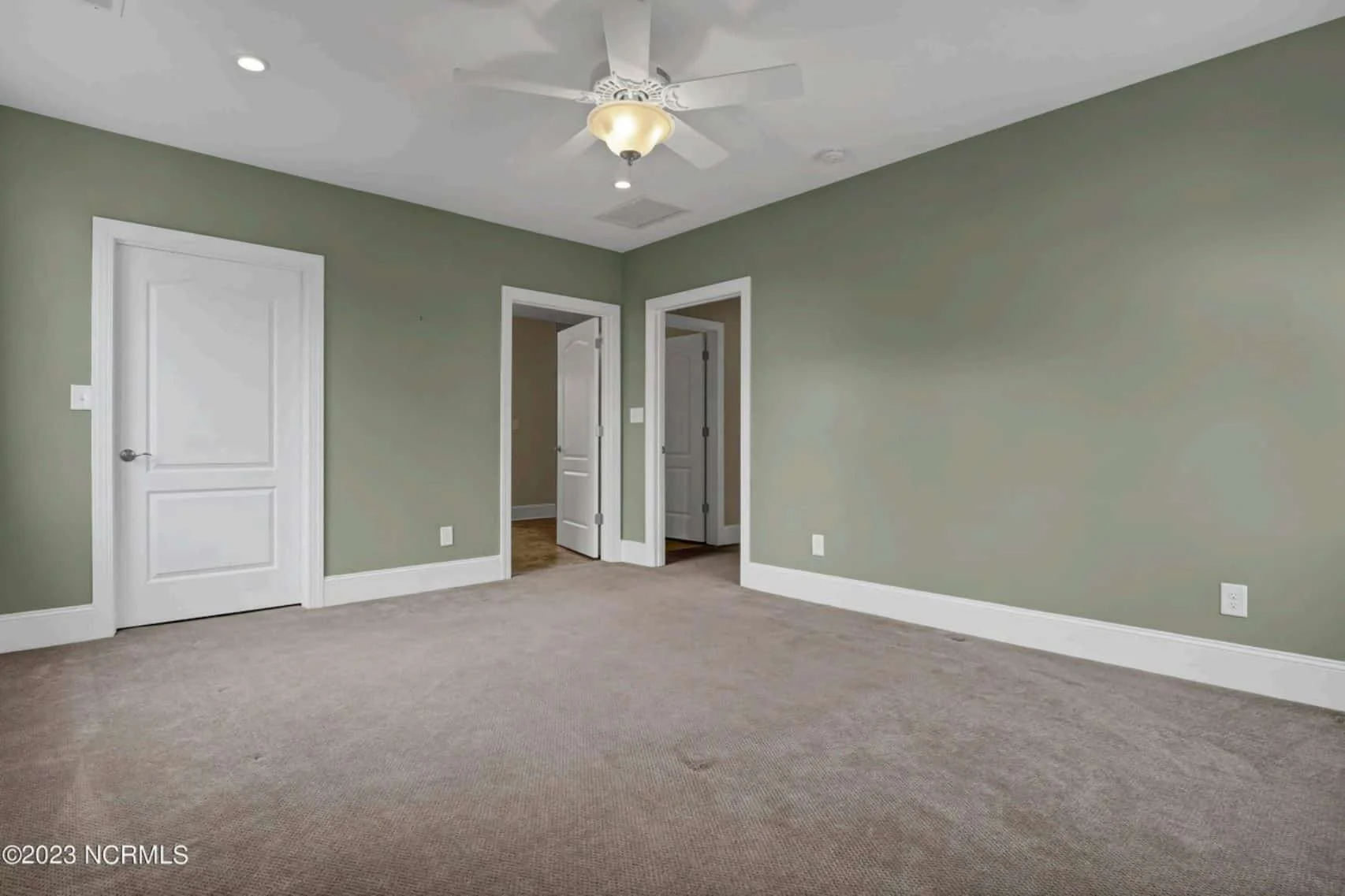 16-1225 HOUSE PLAN - 4-Bed, 5-Bath Coastal House Plan – 4,250 Sq Ft, 3 Stories with Wraparound Porches & Bonus Spaces 18 Craftsman house Plan with Modern Floor Plans and CAD Designs