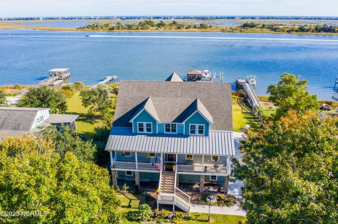 Craftsman house Plan with Modern Floor Plans and CAD Designs