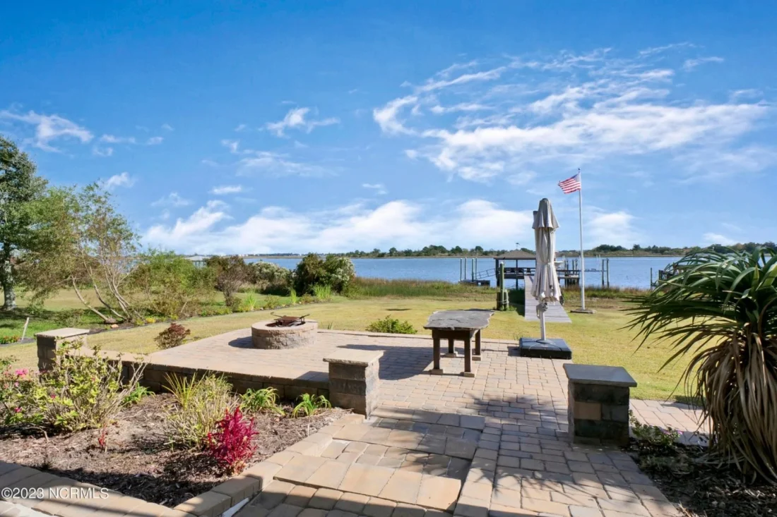 Craftsman house Plan with Modern Floor Plans and CAD Designs