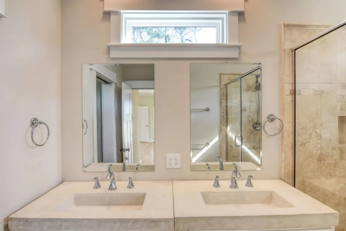 Modern 2-Story Beach house Floor Plan