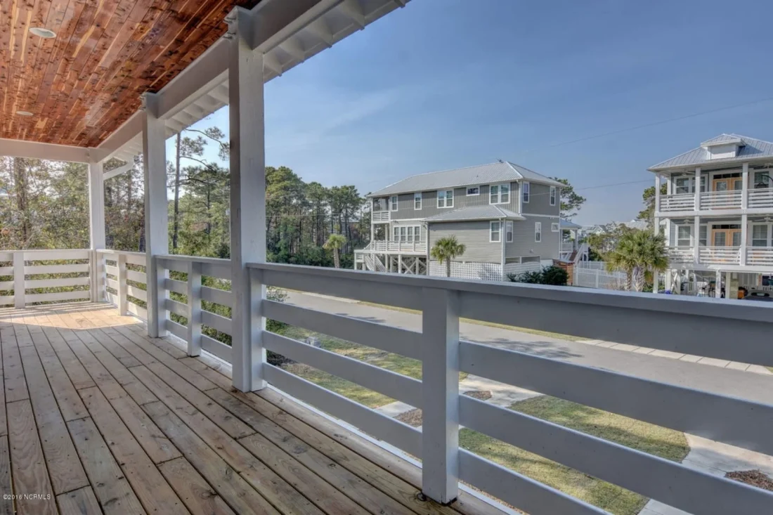 Modern 2-Story Beach house Floor Plan